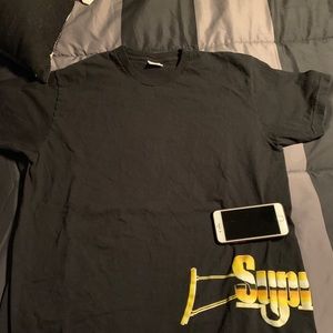 Supreme Tommy gun tee